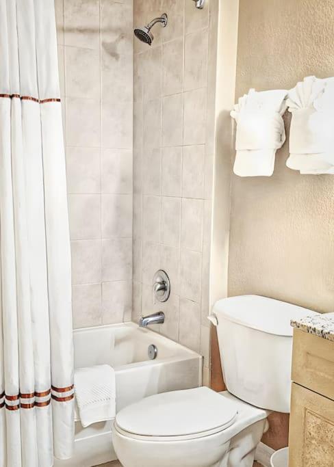 Entire Rental 3-Br Minutes From Disney X8 Hot Tub Apartment 2204 Орландо Екстериор снимка